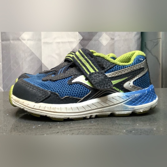 Saucony navy/green boys' sneaker, size 6W (toddler) - Picture 7 of 13